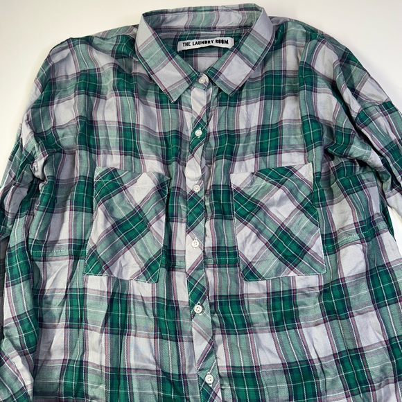 The Laundry Room Green Plaid Flannel Long Sleeve Top with Open Back Detail - Picture 5 of 9